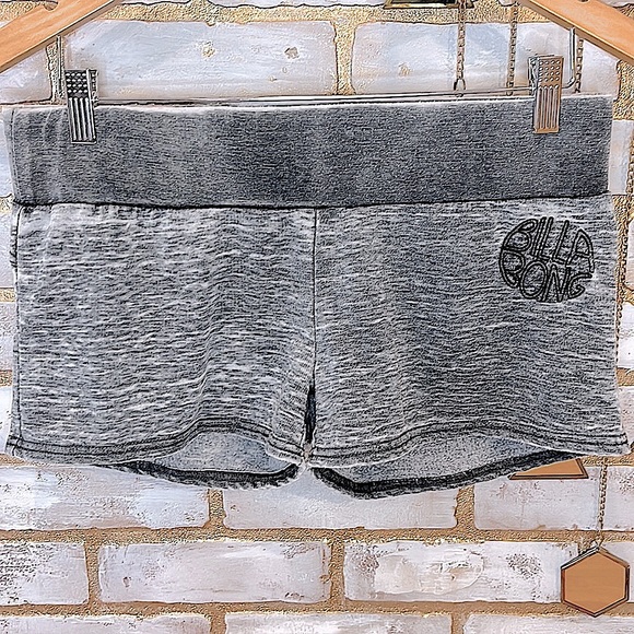 Billabong Gray Velour Logo Lounge Shorts, Women’s Size Medium. - Picture 2 of 5